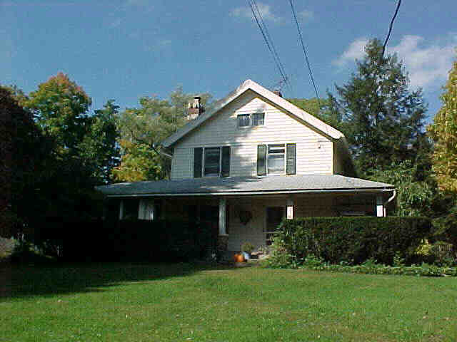 Building photograph for 420 LIME ROCK ROAD